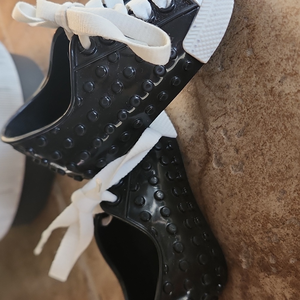 Mini Melissa Black and White Kids Sneakers Size 5 - Picture 7 of 13